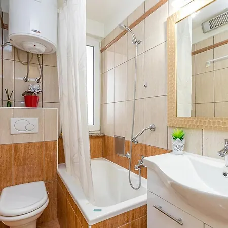 Mirela Apartment